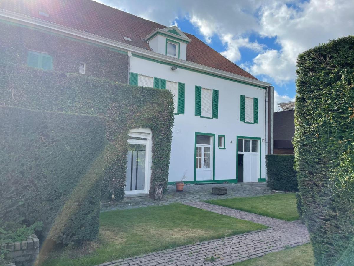 B&B The White House Wielsbeke Экстерьер фото
