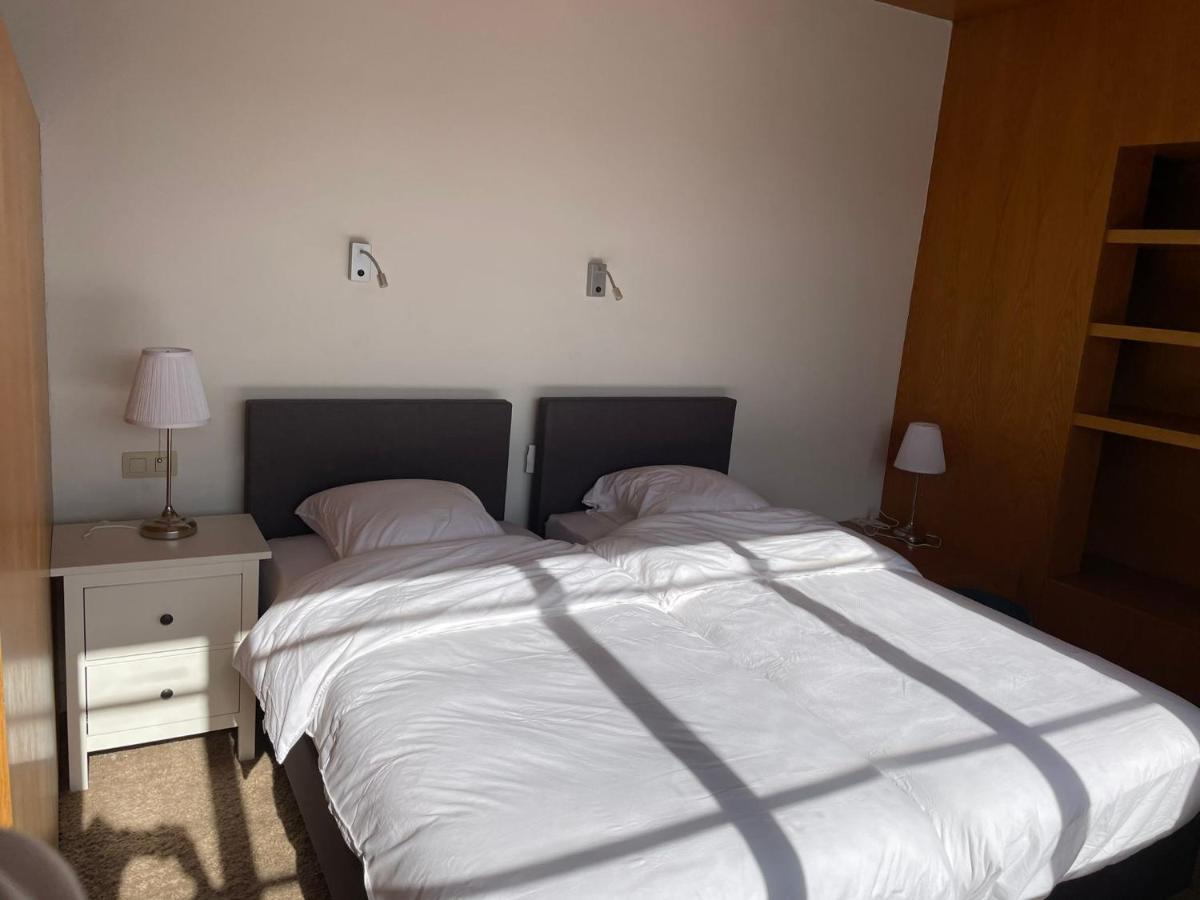 B&B The White House Wielsbeke Экстерьер фото